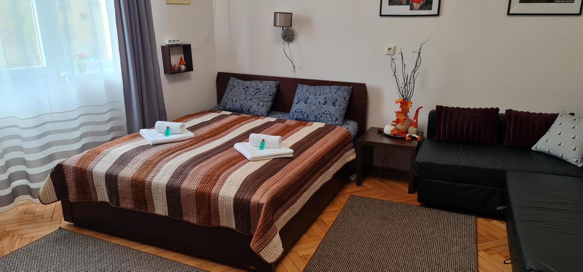 Bumblebee Apartment With Ac Будапеща Екстериор снимка